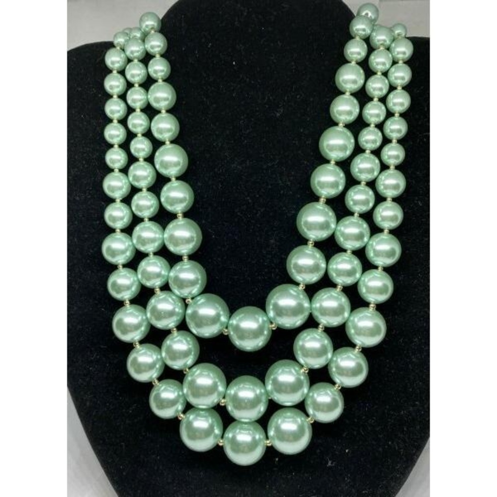 Three-Row Faux Pearl Collar Necklace Aqua NWT Beautiful & Elegant New with Tag - Picture 7 of 8
